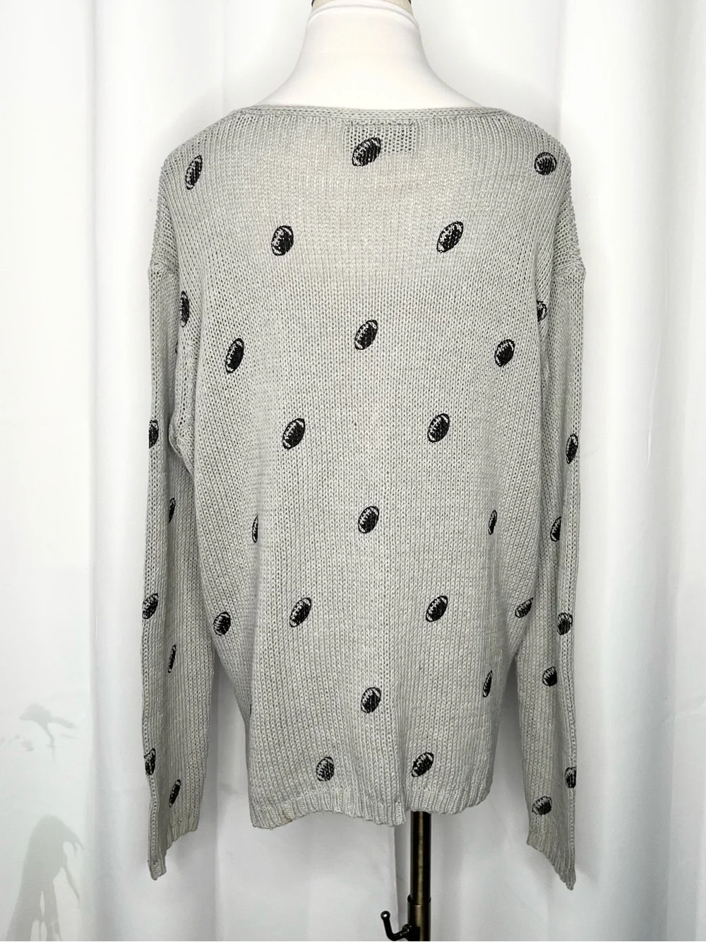 WOODEN SHIPS MINI FOOTBALL V-NECK BREAKER KNIT SWEATER SIZE M/L